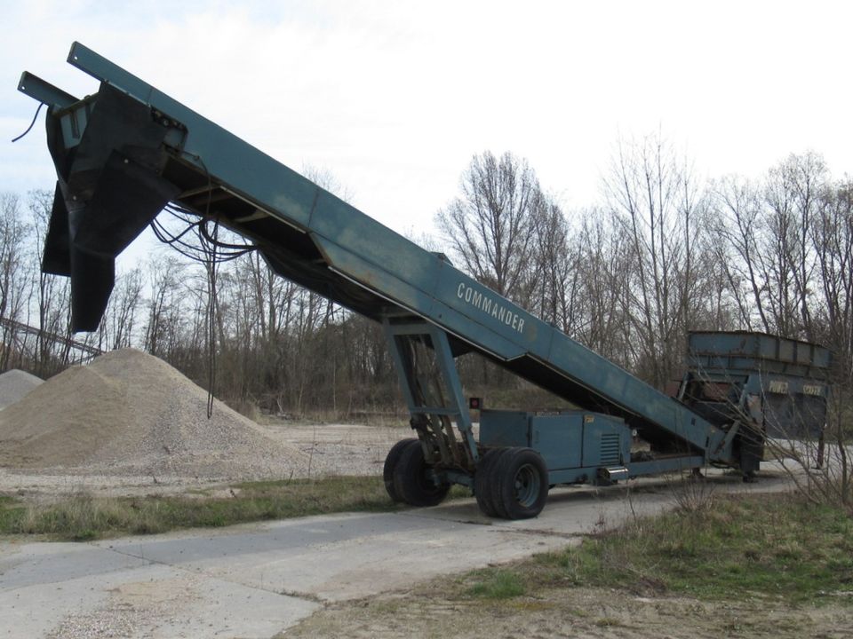 mobiles Förderband mit Aufgabebunker Powerscreen Commander in Wurzen