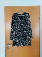 Schönes Damenkleid mit Blümchen Gr. 36 schwarz weiß Bayern - Neustadt an der Aisch Vorschau