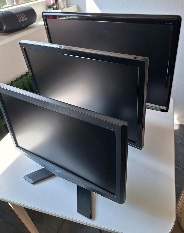 2 Monitore (18" Acer, 22" Medion) in Steinfurt
