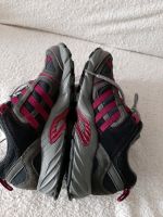 Adidas Torsion traxion Schuhe Gr 40 Nordrhein-Westfalen - Mülheim (Ruhr) Vorschau