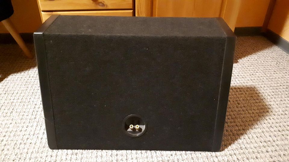 Subwoofer Bassbox mit Verstärker in Hallenberg