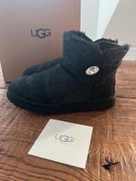 Ugg Boots Bailey Button Bling schwarz Limited Edition Gr. 41 München - Schwanthalerhöhe Vorschau
