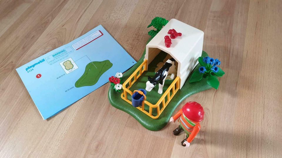 Playmobil Bauernhof mit sehr viel Zubehör in Essen