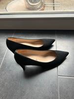 Neue Wildleder Pumps von Unisa, Größe 39,5 Baden-Württemberg - Tübingen Vorschau