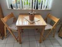 Tisch Massivholz (k.IKEA) , mit  Bambusklappstühlen Rheinland-Pfalz - Wörrstadt Vorschau