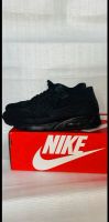 Nike // Air Max // Ultra Moire 90 // Tripple Black Gr 42 Brandenburg - Hohen Neuendorf Vorschau