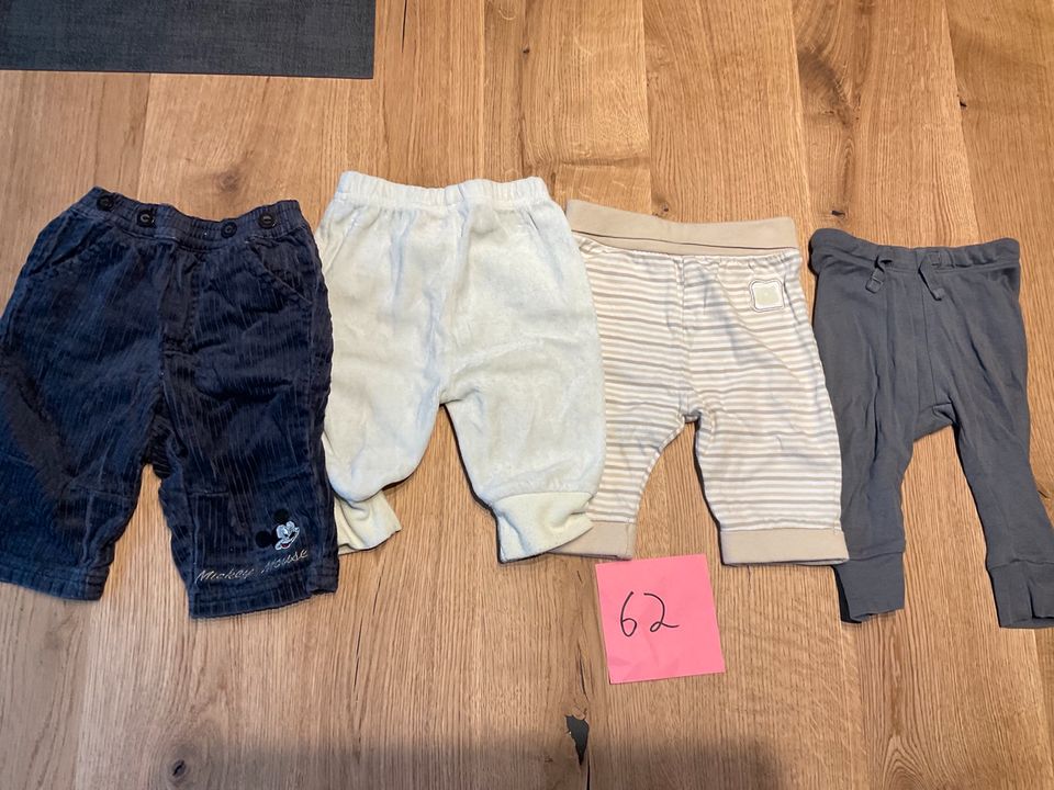 Hosen-Set 62, Cordhose, Jogginghose, Leggings in Saalfeld (Saale)