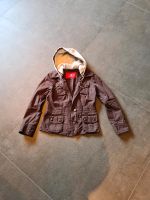 Braun Jacke Esprit 40 / M Kapuze neu Nordrhein-Westfalen - Horn-Bad Meinberg Vorschau