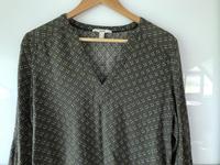 Bluse von Esprit, Gr. 40, oliv Hessen - Lahntal Vorschau