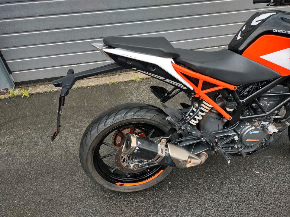 KTM Duke 125 in Reuth