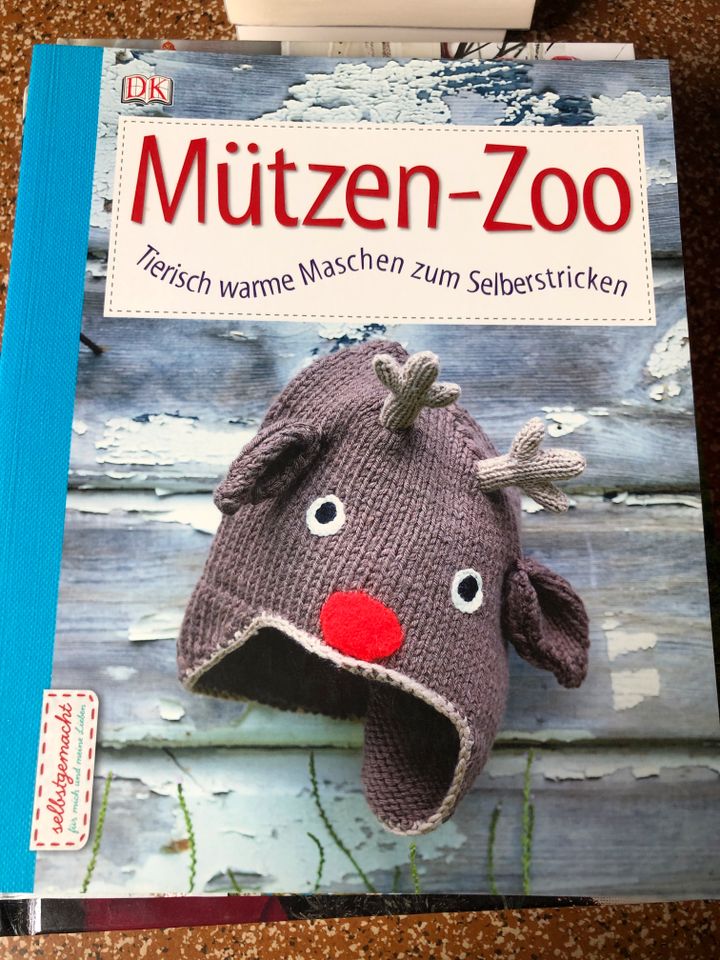 Mützen-Zoo Tierisch warme Maschen zum Selberstricken DK Verlag in Aarbergen