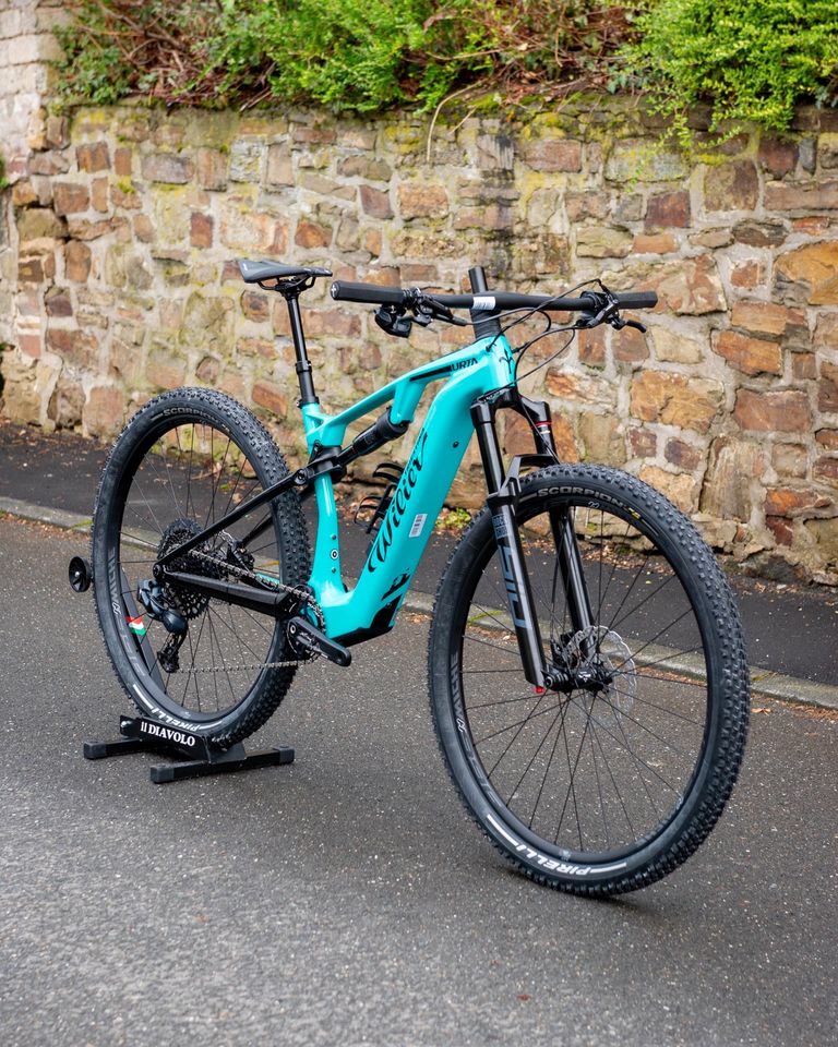 Neu eMTB Wilier Urta Hybrid mit SRAM GX Eagle und Miche 966 in Bad Honnef