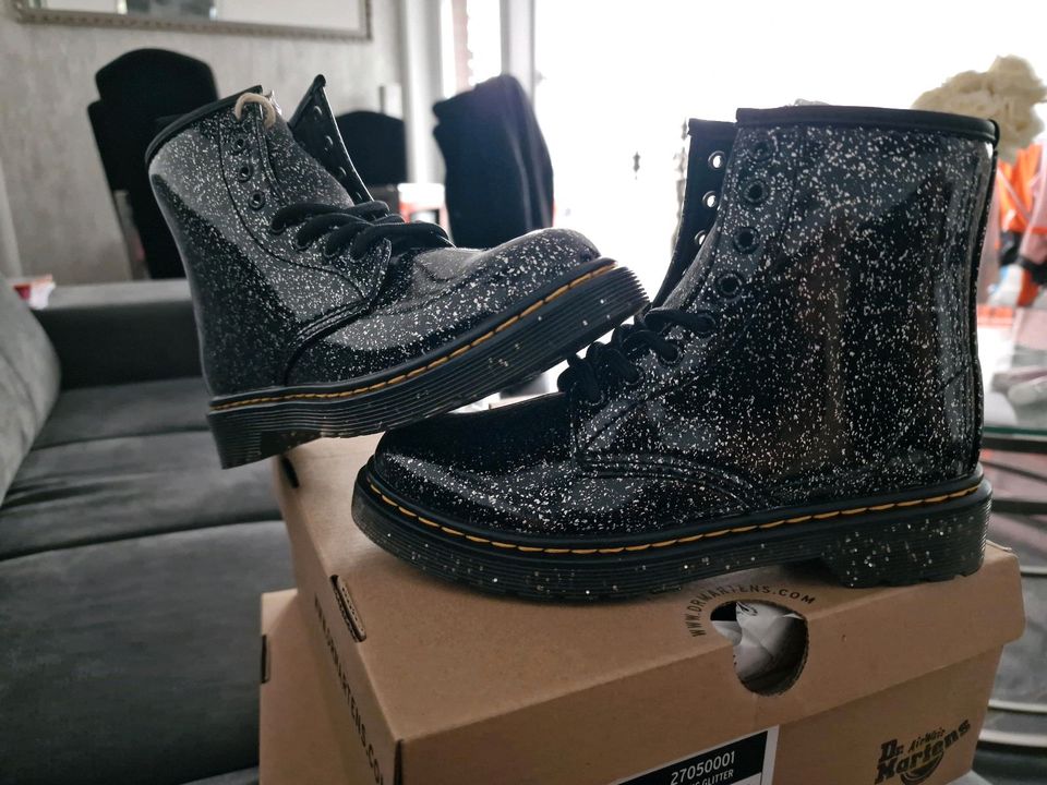 Neue dr martens in Köln