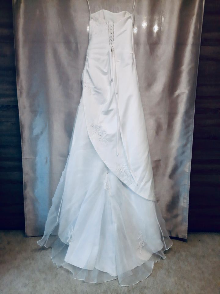 Brautkleid A-Linie Gr. XS/S in Neschwitz