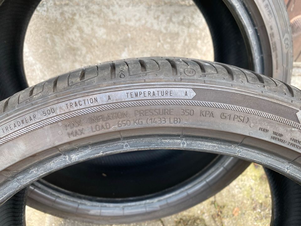 2 Sommerreifen Barum 245/35R19 93Y XL gebraucht 2020 in Marienberg