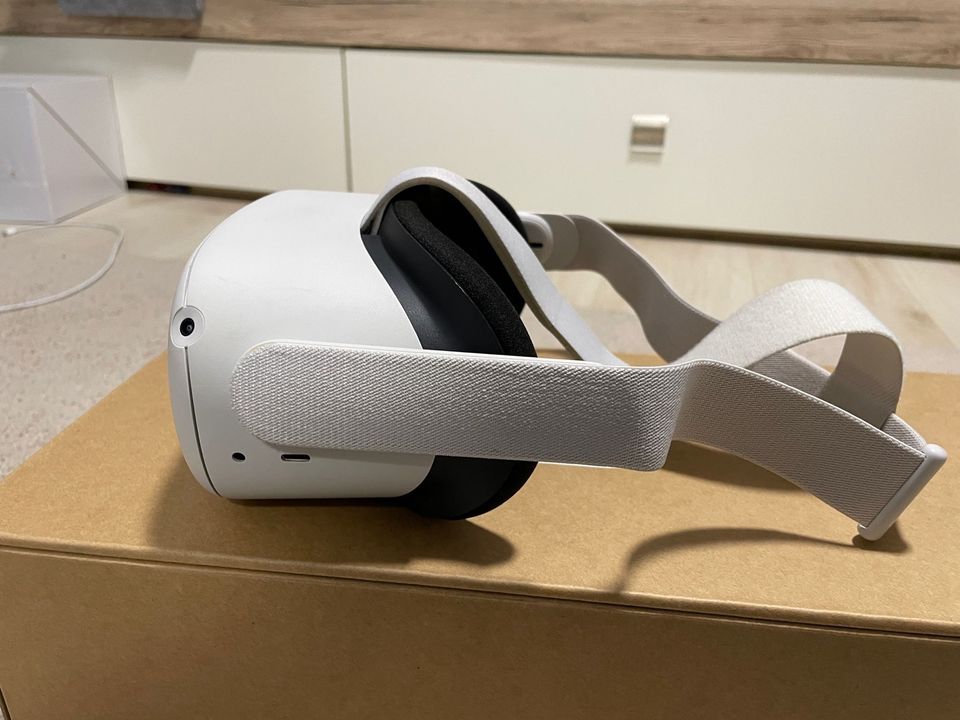 Oculus Quest 2 (256gb) OVP + Tragtasche in Duisburg