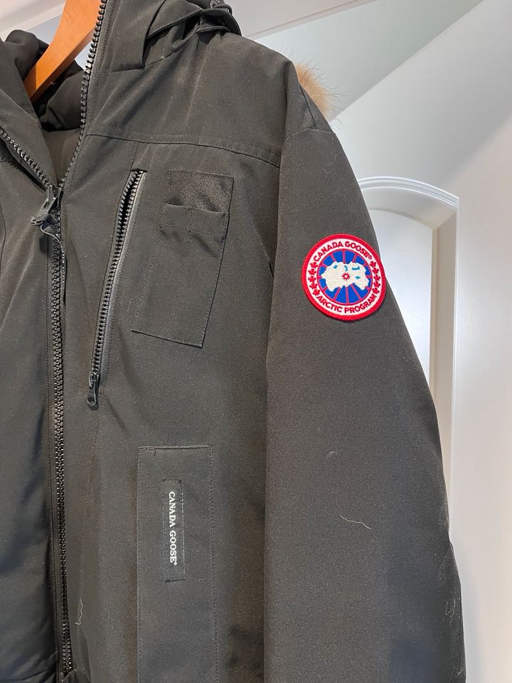 Canada Goose Bomberjacke in Quakenbrück