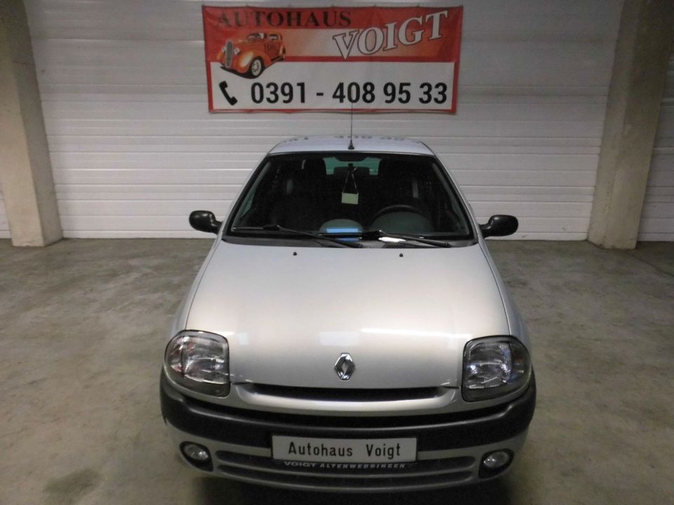 Renault Clio 1.4 RXE in Magdeburg