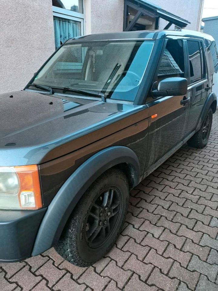 Land Rover Discovery3 in Bernsbach 