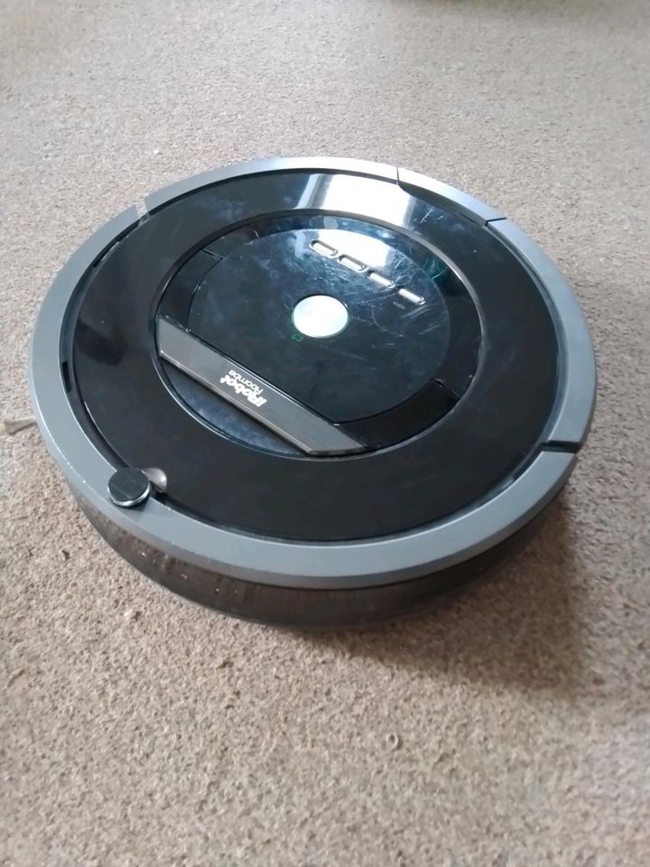 Roomba 880 mit OVP als Ersatzteil-spender irobot Saugroboter in Neukieritzsch