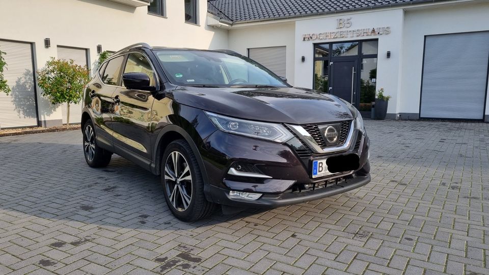 Nissan Qashqai 1.2 DIG-T Xtronic Tekna Facelift in Berlin