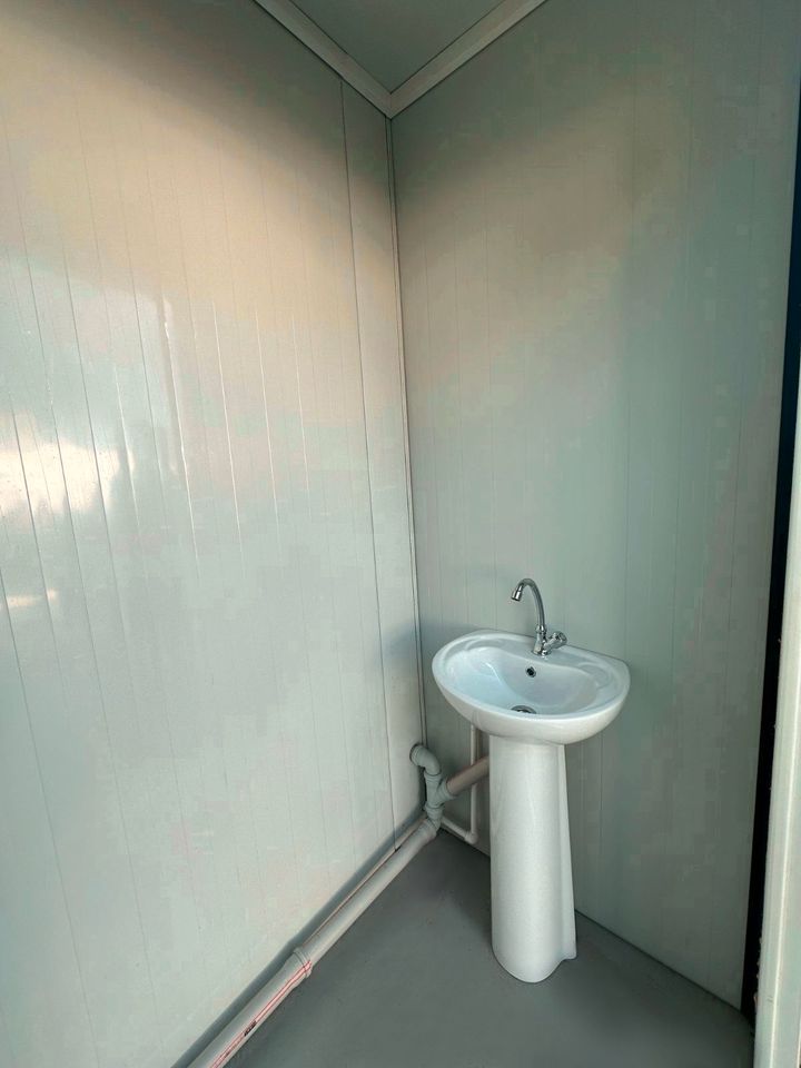 Sanitärcontainer | WC Container | Toilettencontainer | Mobile Sanitäranlage | 2,10m x 2,40m in Zeulenroda