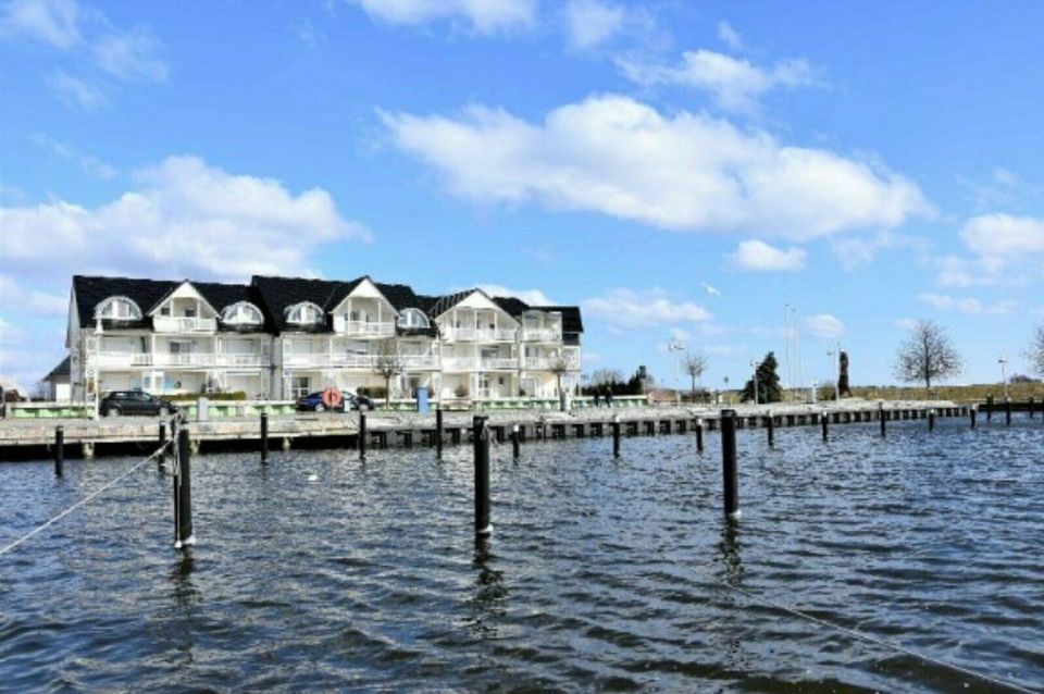 Ferienwohnung • 6 Personen • Direkt am Wasser • Karlshagen in Karlshagen