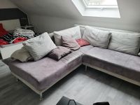 Graues Sofa mit Kissen Bayern - Cadolzburg Vorschau