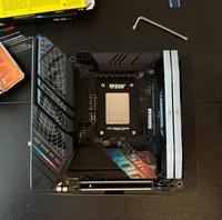 Aufrüstkit: i7-13700, B760-I ITX, DDR5-6000, 2TB 990 Pro, U12A Brandenburg - Nuthetal Vorschau
