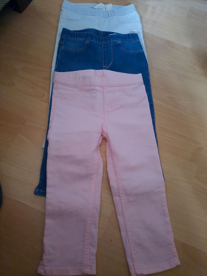 Jeggins Caprihose 7/8 Hose H&M Gr. 122 in Rommerskirchen