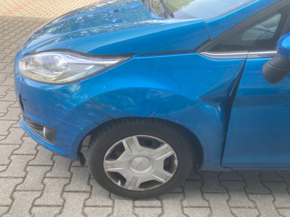 Ford Fiesta Titanium in Altenburg