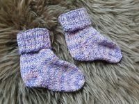 Selbstgestrickte Babysocken ca. 7cm Fußlänge Bayern - Haßfurt Vorschau