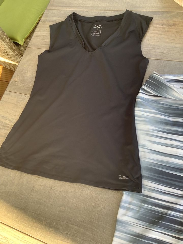 Sportkleidung Nike + Venice Beach Gr. S M Sporthose Sportshirt in Bochum