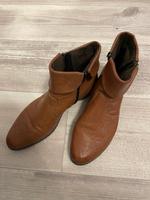 Rieker Stiefelette Cognac braun 39 Neu Hessen - Niedenstein Vorschau