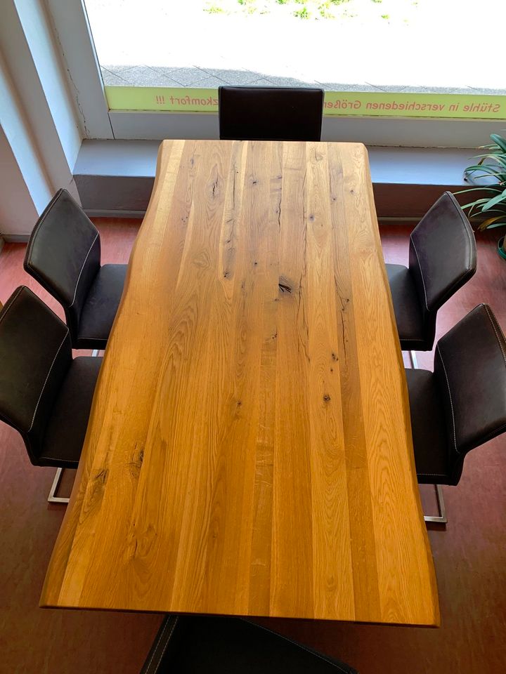 Baumkantentisch Tisch massiv Design table Holztisch in Berlin