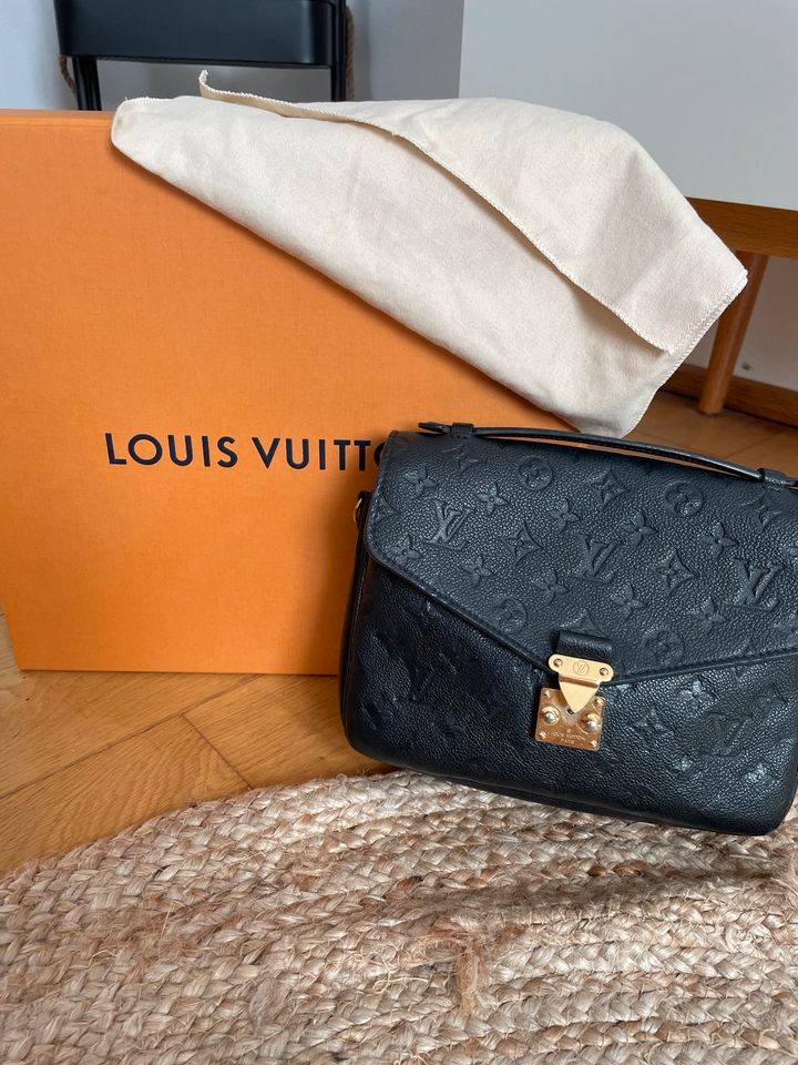 Louis Vuitton Pochette Métis schwarz in Aschaffenburg