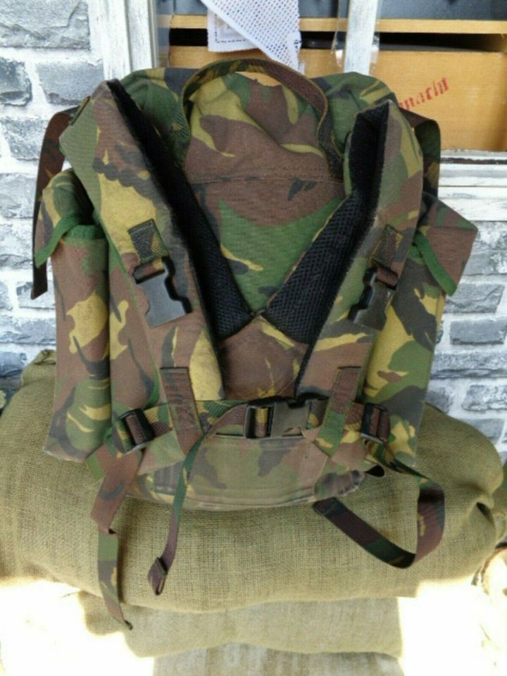 Combat Day Pack Rucksack NL Armee 25 Liter DPM gebraucht in Herzogenrath