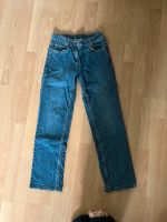 Alive Jeans blau Größe 152 Bayern - Großhabersdorf Vorschau