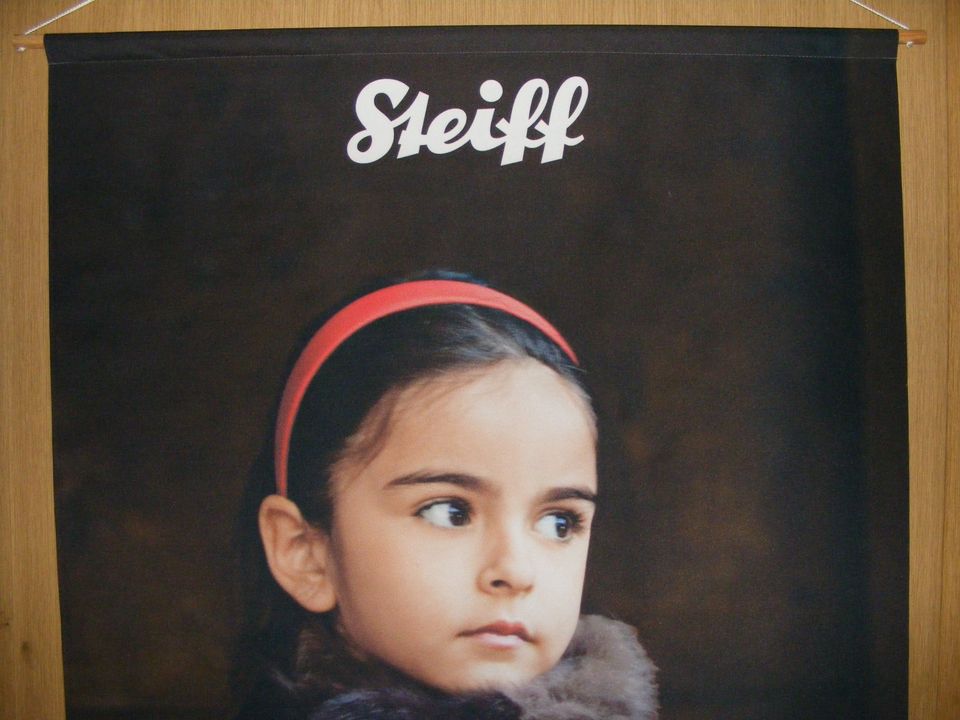 2x Original Steiff Werbebanner - Stoff-Plakat - Verkaufshilfe in Porta Westfalica