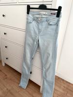 Neuw Zara Jeans 38 Hose M Kleid S 36 Bluse Rock Jacke Niedersachsen - Lehre Vorschau
