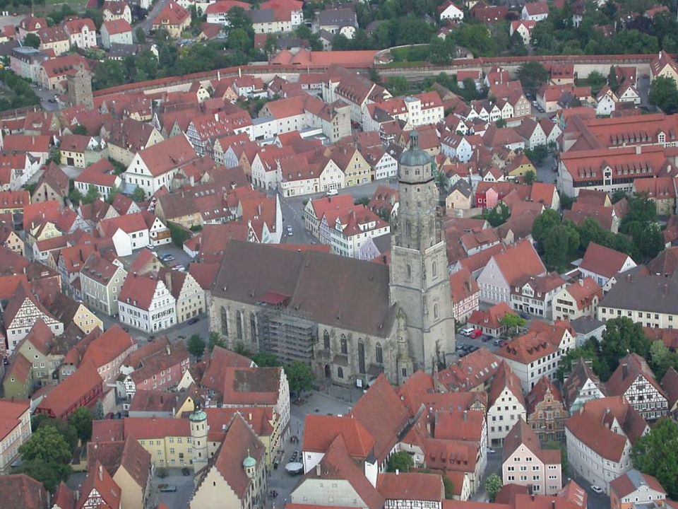 Nördlingen Ballonfahrt in ihrem Wohnort (Nördlinger Ries) in Nördlingen