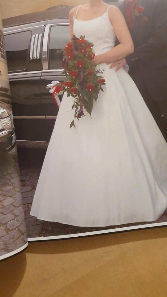 Hochzeitskleid in Königswinter