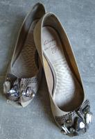 TOP BALLERINA SCHUH PUMPS FLATS I CLARKS I GR. 38 I GRAU BLUME BL Chemnitz - Kaßberg Vorschau