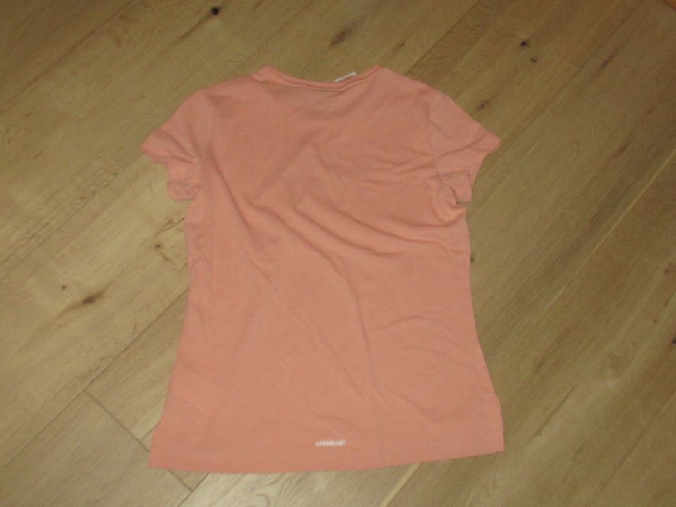 Sportshirt T-Shirt Sportkleidung Adidas Puma Gr. 164 L in Bielefeld