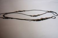 Halskette, schwarz, m. Glasperlen u. Metallteile. 150 cm.lg. 5,00 Nordrhein-Westfalen - Kleve Vorschau