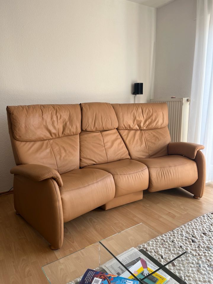 Himolla Leder Trapez Sofa Heimkino Cumuly Funktion in Bedburg