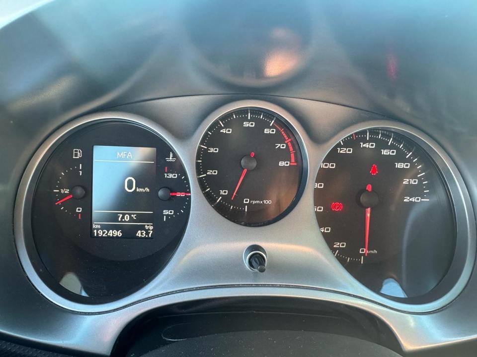 Seat Leon  Copa Style *2Jahre Tüv*Pdc*Navi*6Gang* in Krefeld