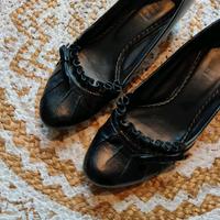 Lolita niedrige Pumps Mary Janes Rüschen Leder vegan Schleife Niedersachsen - Melle Vorschau