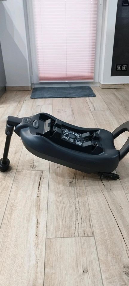 Babyschale ABC Design mit Isofix Station in Sassenburg