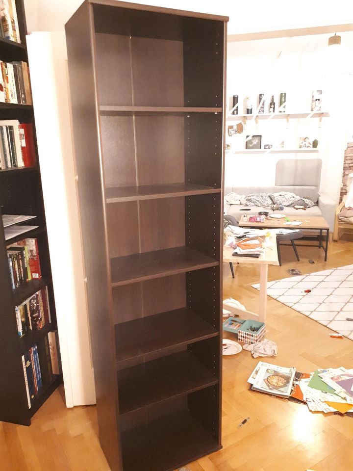 Regal Schrank Bücher in Schkopau